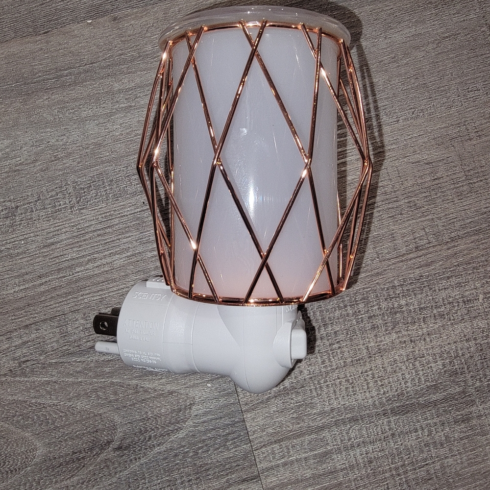 Rose gold scentsy warmer
